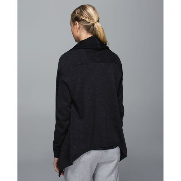 LULULEMON Cabin Yogi Wrap Heathered Black Boolux Hooded Cardigan Sweater, Size 4 - Picture 15 of 16